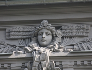 Fassade mit Stuckelementen in Zittau